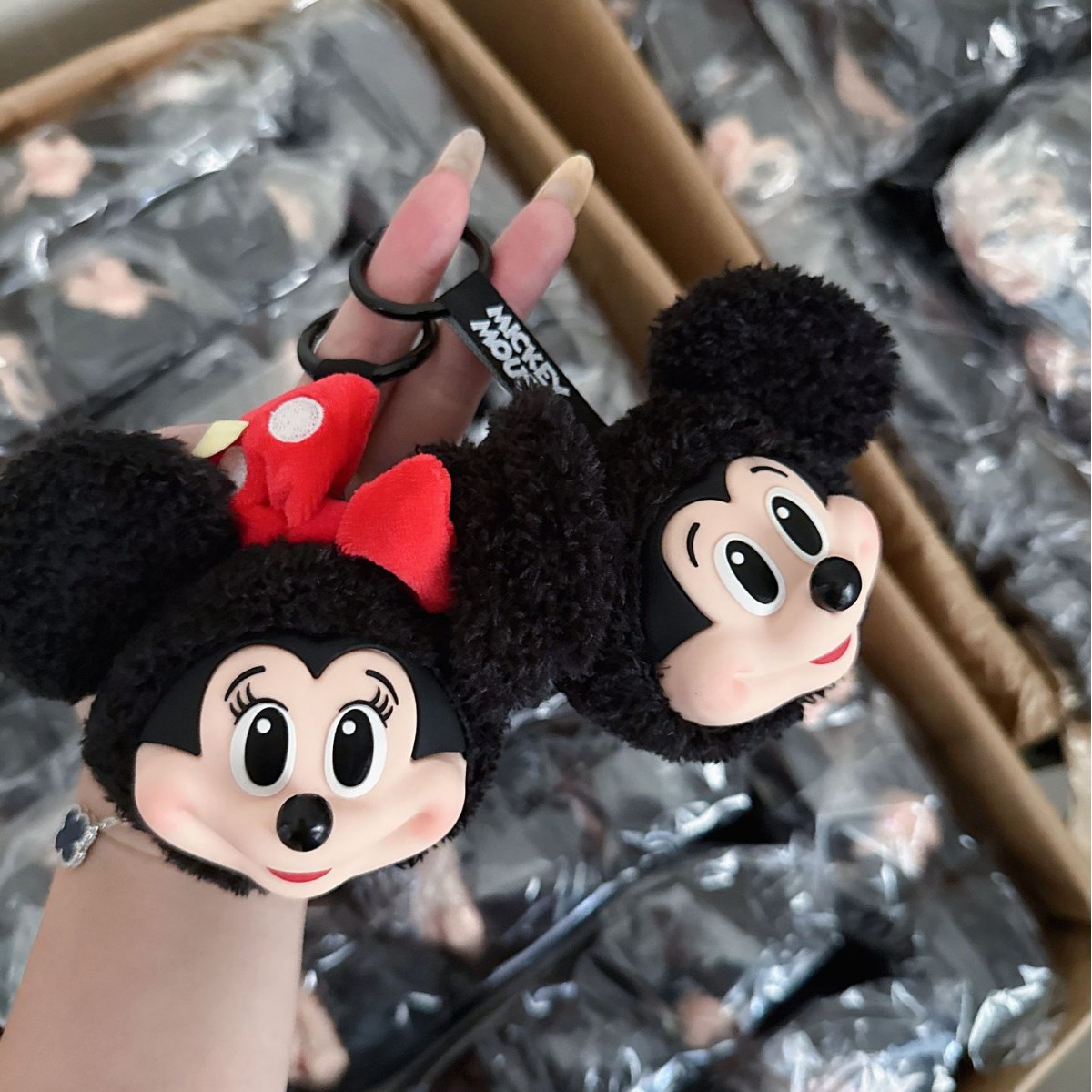 Mickey Minnie Plush Doll Keych - Original Anime Merchandise avaliação e preço